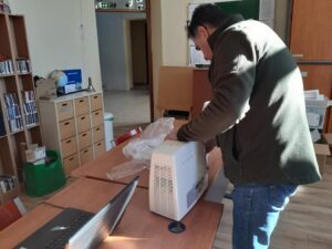 Δήμος Πρεσπών - Συσκευές καθαρισμού του εσωτερικού αέρα στις σχολικές μονάδες
