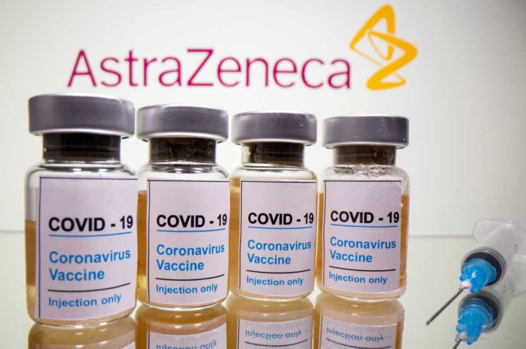 Ολοκληρώθηκε η συνεδρίαση της Εθνικής Επιτροπής Εμβολιασμών, η οποία αποφάσισε ομόφωνα τη χορήγηση του εμβολίου της AstraZeneca στους πολίτες ηλικίας έως και 64 ετών.