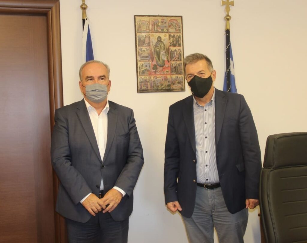 Με τον αν. Υπουργό Ανάπτυξης και Επενδύσεων Νίκο Παπαθανάση συναντήθηκε  ο Δήμαρχος Αμυνταίου Άνθιμος Μπιτάκης.  