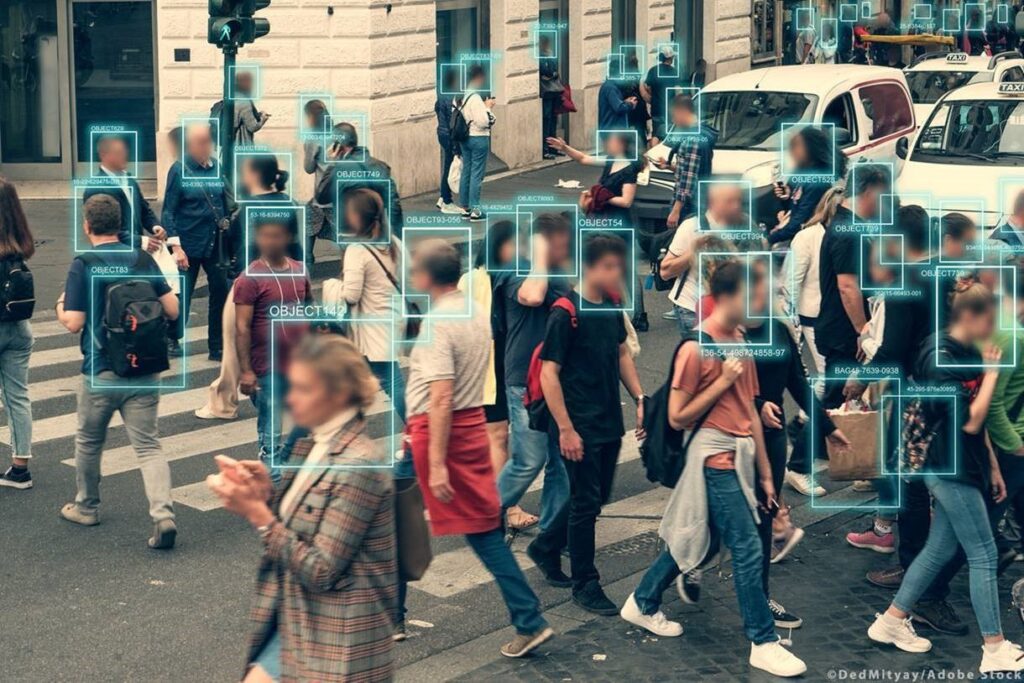 Τεχνητή νοημοσύνη και αστυνόμευση: το ΕΚ κατά της μαζικής παρακολούθησης