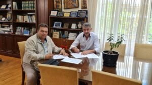 Δήμος Γρεβενών: 334.000 ευρώ για συντήρηση δρόμων και ανάπλαση χώρων αναψυχής - Υπογραφή συμβάσεων από τον Δήμαρχο Γιώργο Δασταμάνη