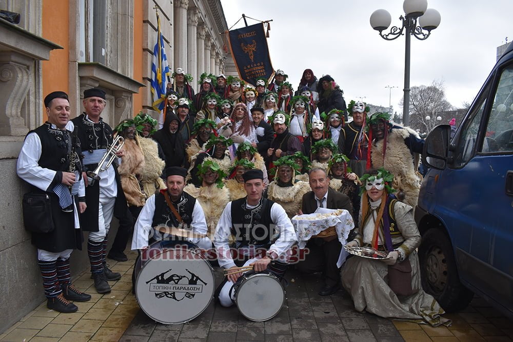 Ο οπακ «Μύησις» εκπροσώπησε για άλλη μιά φορά επάξια την Ελλάδα και πρόβαλε την Καστοριά στο Διεθνές Φεστιβάλ Μεταμφιεσμένων “Σούρβα” στο Πέρνικ Βουλγαρίας