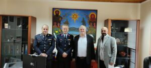 Εθιμοτυπική επίσκεψη στο Δημαρχείο Πρεσπών ο Γενικός Περιφερειακός Αστυνομικός Διευθυντής Δυτικής Μακεδονίας