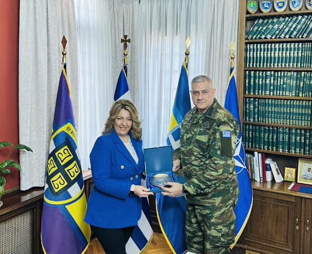 Εθιμοτυπική επίσκεψη στον νέο Διοικητή του Γ’ Σώματος Στρατού, Αντιστράτηγο Πάρι Καπραβέλο.