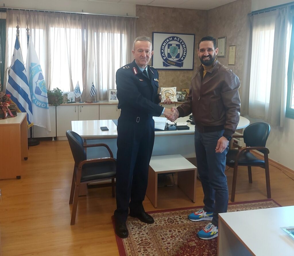 O Γενικός Περιφερειακός Αστυνομικός Διευθυντής, Ταξίαρχος Σπυρίδων ΔΙΟΓΚΑΡΗΣ, υποδέχθηκε τον Πρόεδρο της Ένωσης Αστυνομικών Υπαλλήλων Καστοριάς κ. Ιωάννη Σπυρίδη