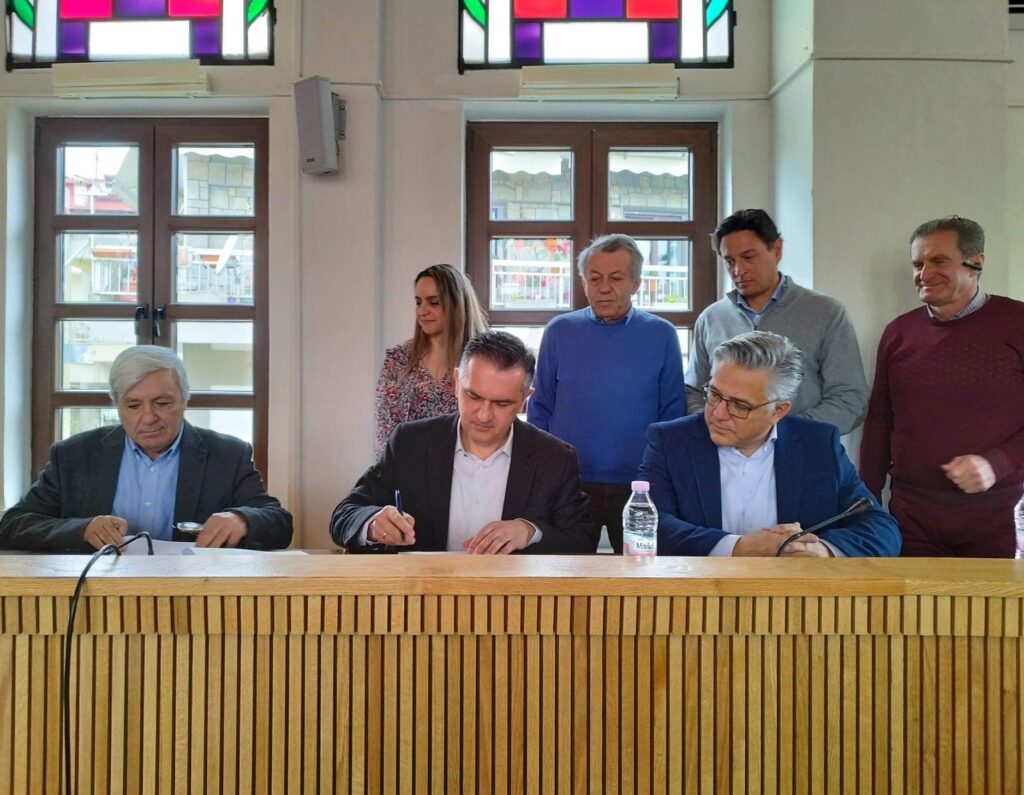 Υπογραφή σύμβασης για την βελτίωση της οδοποιίας σε επιχειρήσεις του πρωτογενούς τομέα του Δήμου Βοΐου, προϋπολογισμού 5.110.000,00€.