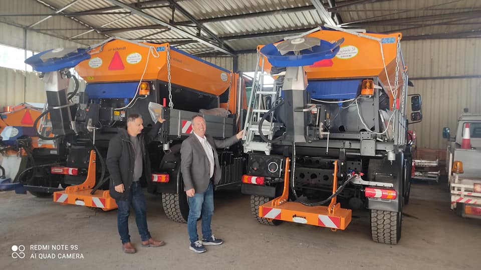 Δύο νέα μηχανήματα πολλαπλών χρήσεων προστέθηκαν στο στόλο της Τεχνικής Υπηρεσίας του Δήμου Κοζάνης