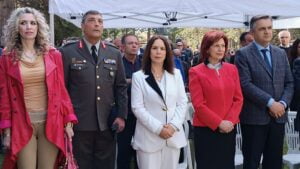 Η Υποψήφια Βουλευτής ΠΑΣΟΚ-Κίνημα Αλλαγής κ. Έλενα Τσιρνάρη παραβρέθηκε στην επιμνημόσυνη δέηση του ολοκαυτώματος των Πύργων Εορδαίας