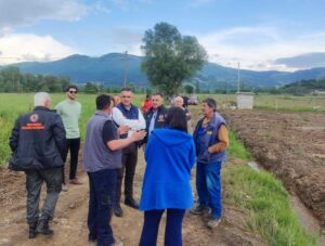 Επίσκεψη του Περιφερειάρχη Δυτικής Μακεδονίας στις πληγείσες από τα πλημμυρικά φαινόμενα περιοχές της Δημοτικής Ενότητας Αγίων Αναργύρων της Π.Ε. Καστοριάς.
