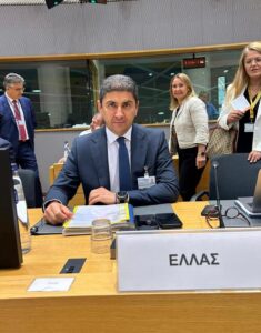 Λευτέρης Αυγενάκης: «Η ΕΕ πρέπει να επιδείξει γρήγορα αντανακλαστικά για να βελτιώσει με τις πολιτικές της, τις ζωές των αγροτών και των πολιτών»  