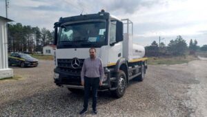 Ενισχύθηκε ο μηχανολογικός εξοπλισμός του Δήμου Φλώρινας με την προμήθεια μίας νέας υδροφόρας 10.000 λίτρων