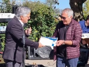Το Μετάλλιο Τιμής του Δήμου Βοΐου απένειμε ο Δήμαρχος Χρήστος Ζευκλής και το Δημοτικό Συμβούλιο Βοΐου στον Ιατρό Ιωάννη Κουνέλλα