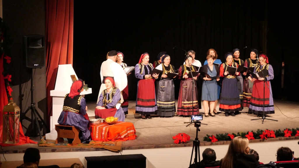 Με μεγάλη επιτυχία η Χριστουγεννιάτικη Χορευτική Εκδήλωση του Τμήματος Παραδοσιακών Χορών Δήμου Γρεβενών