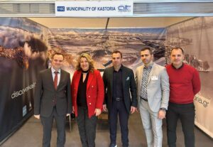 Η Βουλευτής Καστοριάς, Μαρία Αντωνίου επισκέφθηκε το περίπτερο του Δήμου Καστοριάς στη Διεθνή Έκθεση Τουρισμού και Πολιτισμού 2023