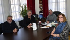 Συνάντηση εργασίας του Δημάρχου Καστοριάς με την Περιφερειακή Διευθύντρια Α΄θμιας και Β΄θμιας Εκπαίδευσης Δυτικής Μακεδονίας