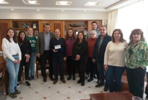 Τιμητική Πλακέτα σε δύο Διευθυντές  της  Περιφερειακής Ενότητας Καστοριάς που Συνταξιοδοτήθηκαν