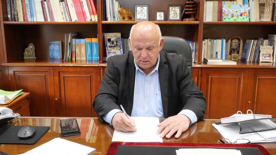 Επιστολή διαμαρτυρίας του Δημάρχου Γρεβενών, Κυριάκου Ταταρίδη προς τον Πρόεδρο της Ελληνικής Ολυμπιακής Επιτροπής κ. Σπύρο Καπράλο και τον Πρόεδρο της Επιτροπής Ολυμπιακής Λαμπαδηδοδρομίας κ. Θανάση Βασιλειάδη