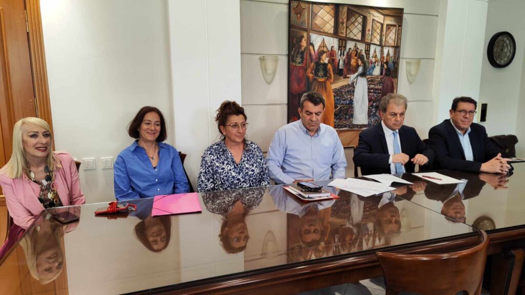 Υπογραφή σύμβασης μεταξύ Περιφέρειας Δυτικής Μακεδονίας - Γενικού νοσοκομείου Καστοριάς για την ενεργειακή αναβάθμιση του Γ.Ν. Καστοριάς