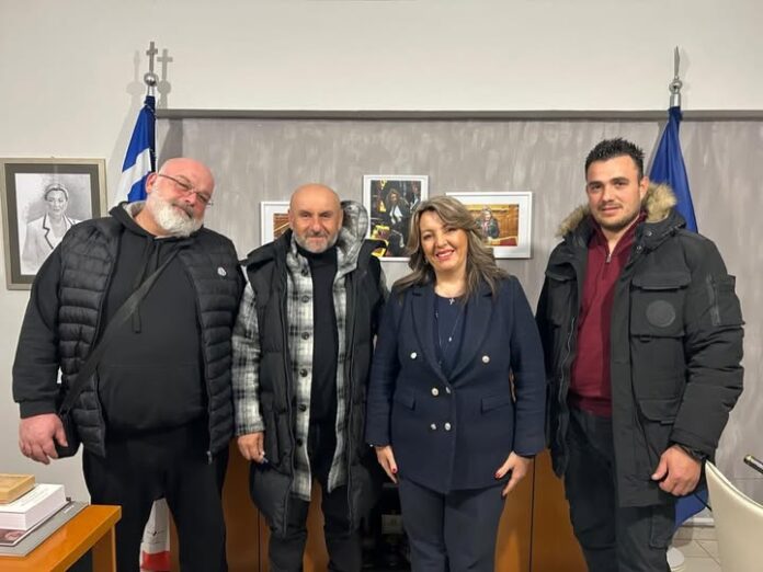 Συνάντηση με εκπροσώπους των λαϊκών αγορών της Π.Ε. Καστοριάς για τα ζητήματα του κλάδου