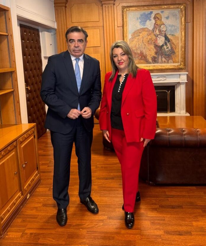 Συνάντηση εργασίας της Μαρίας Αντωνίου με το νέο Υπουργό Αγροτικής Ανάπτυξης και Τροφίμων Μαργαρίτη Σχοινά για όλα τα κρίσιμα ζητήματα του πρωτογενή τομέα της Π.Ε. Καστοριάς