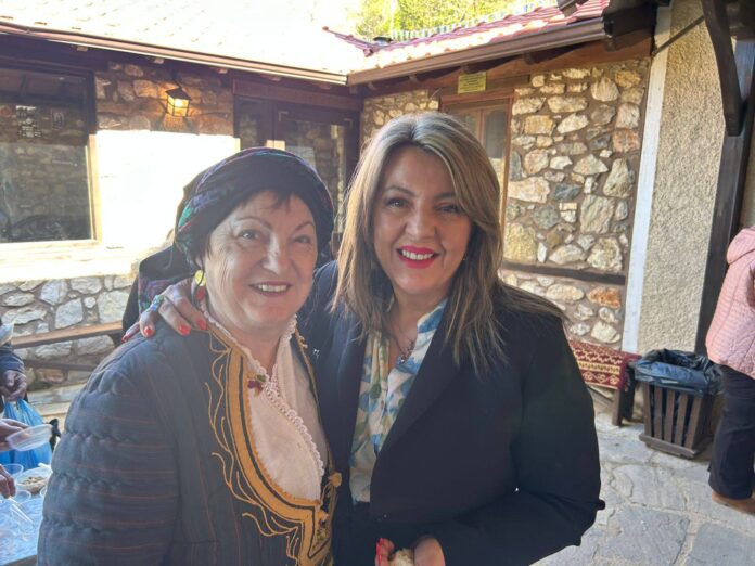 Η Μαρία Αντωνίου στις εκδηλώσεις μνήμης για τα 82 χρόνια από το Ολοκαύτωμα στο Μαρτυρικό Παλαιό Κωσταράζι