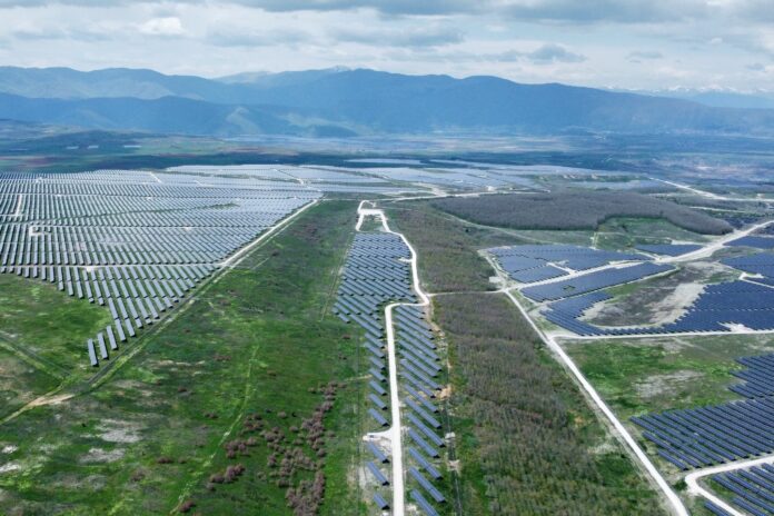 RWE και ΔΕΗ: Σε πλήρη λειτουργία φωτοβολταϊκά σχεδόν 1 GW στη Δυτική Μακεδονία