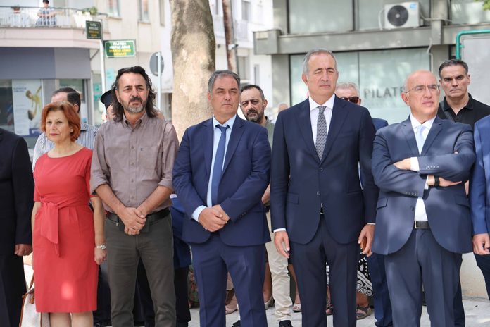 Δήμος Κοζάνης: Παραδόθηκε στους πολίτες η νέα πλατεία Μικράς Ασίας μετά και την ανάπλασή της– Ως ελάχιστη ένδειξη τιμής και σεβασμού, η επίσημη πρώτη έγινε την ημέρα των εκδηλώσεων μνήμης των θυμάτων της Μικρασιατικής Καταστροφής