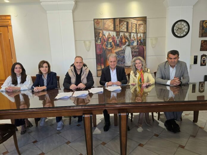 Υπογραφή Προγραμ. Σύμβασης για την εκπόνηση Μελετών για το Κέντρο Ανάδειξης Τέχνης της Γούνας στην Καστοριά