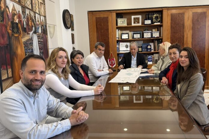 Υπογράφηκαν οι συμβολαιογραφικές πράξεις για τον Κυκλικό Κόμβο «Μανιάκων – Λεύκης» από τον Περιφερειάρχη Δυτ. Μακεδονίας κ. Αμανατίδη