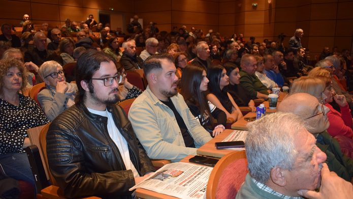 Με τον «μονόδρομο» των θυσιών για τα κέρδη ή με το ΚΚΕ για την ανατροπή και τον Σοσιαλισμό;